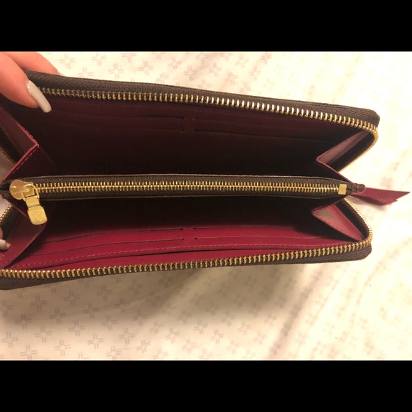 Louis Vuitton wallet - Picture 3 of 7